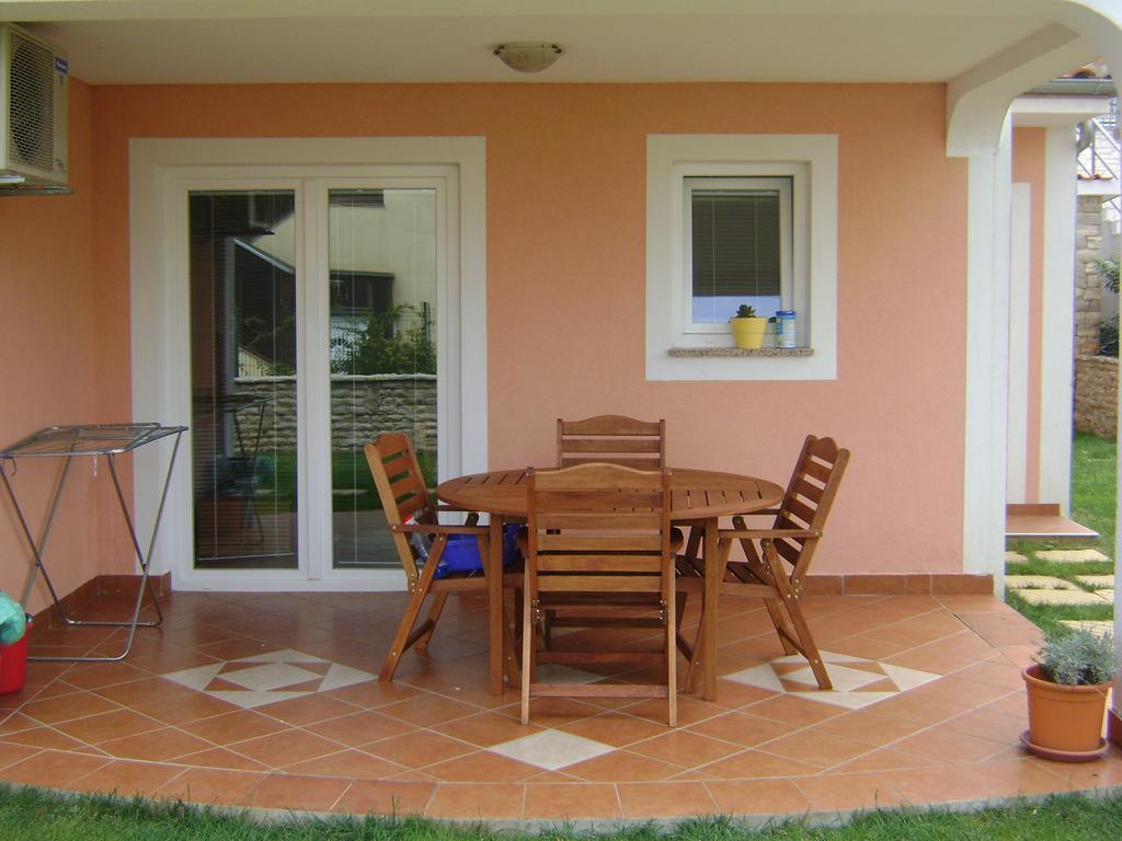 Apartments Krajacic Malinska Pokój zdjęcie
